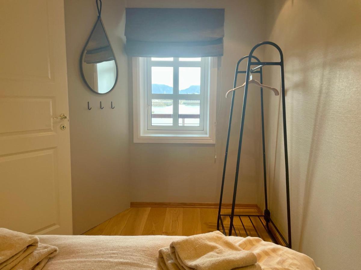 Svolvaer Harbour Sea View Apt 외부 사진